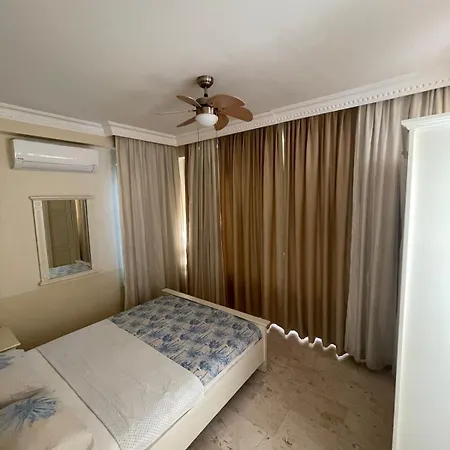 Vila With Pool In Goldcity Tourism Complex *